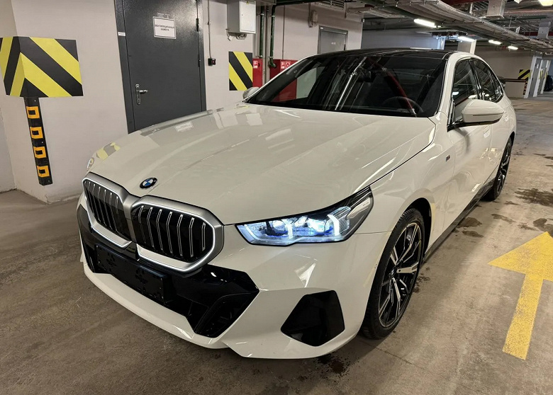 Новый BMW 5 Series в кузове G60 сильно подешевел в России: цена с октября 2023 года снизилась почти в два раза